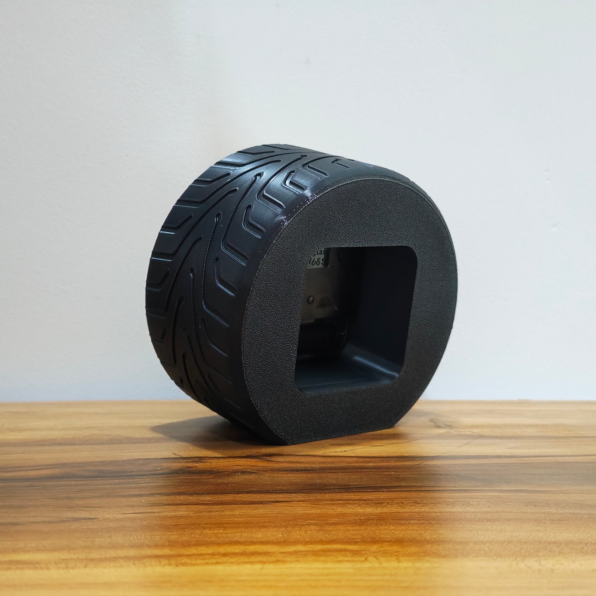 BBS CH - R Clock - Revitz