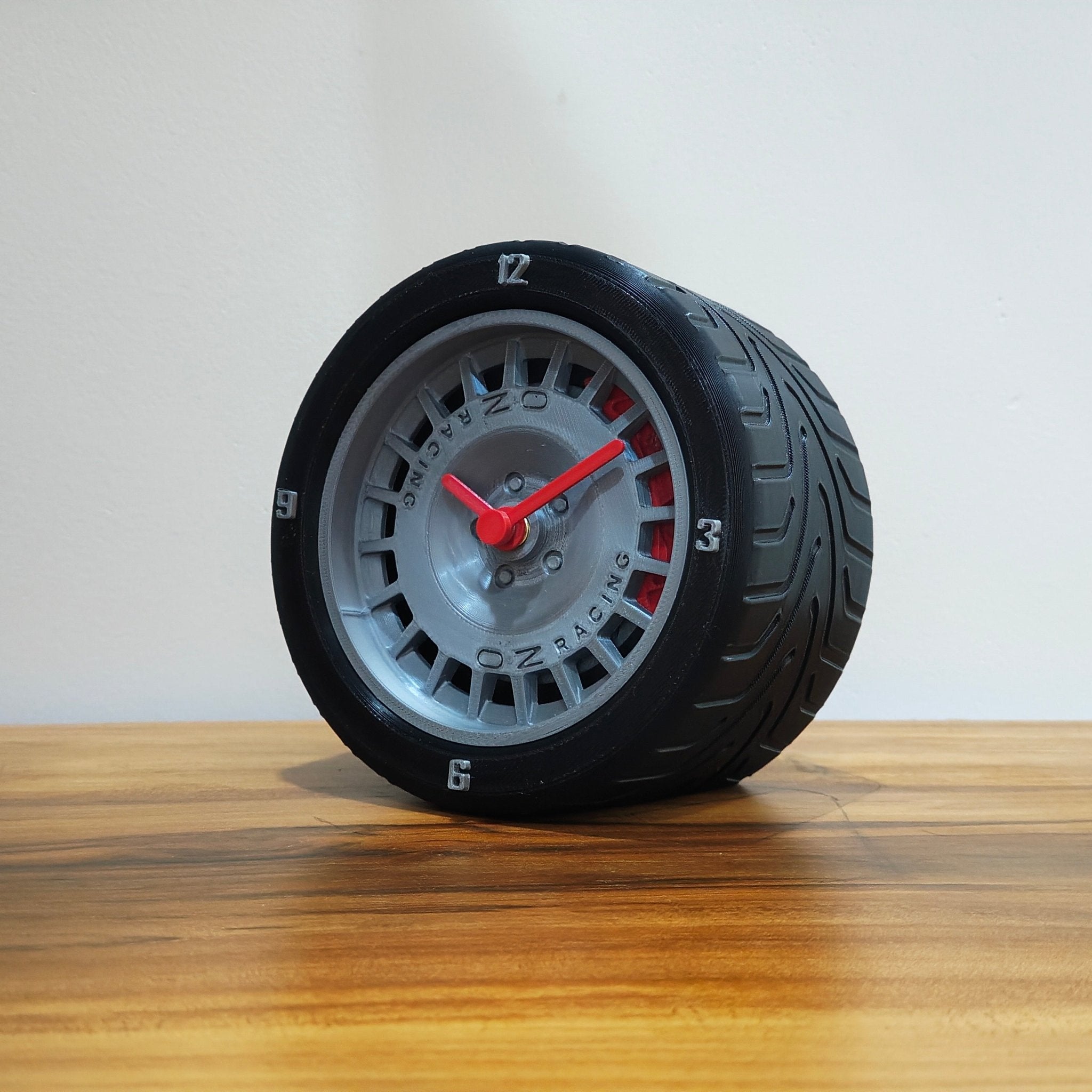 OZ alloy Clock - Revitz